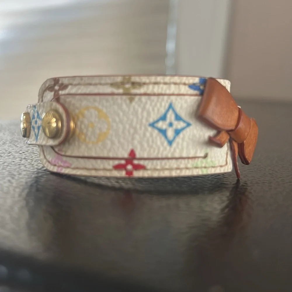 Louis Vuitton x Murakami Leather Monogram ID Bracelet - Picture 4 of 13